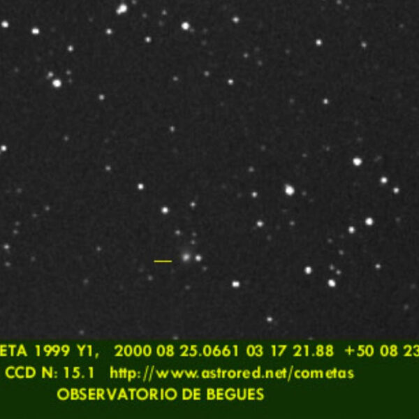 Cometa 1999Y1 — foto 1