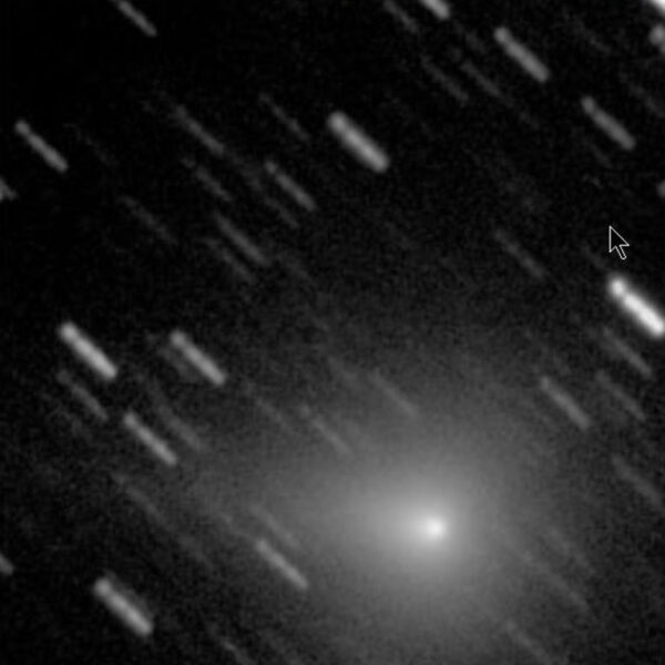 Cometa 2002 O6 — foto 1