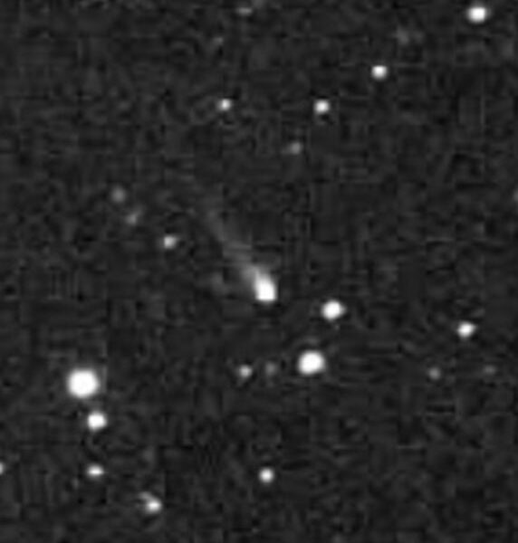Cometa 2001 K5 14 Mayo 2002 — foto 1